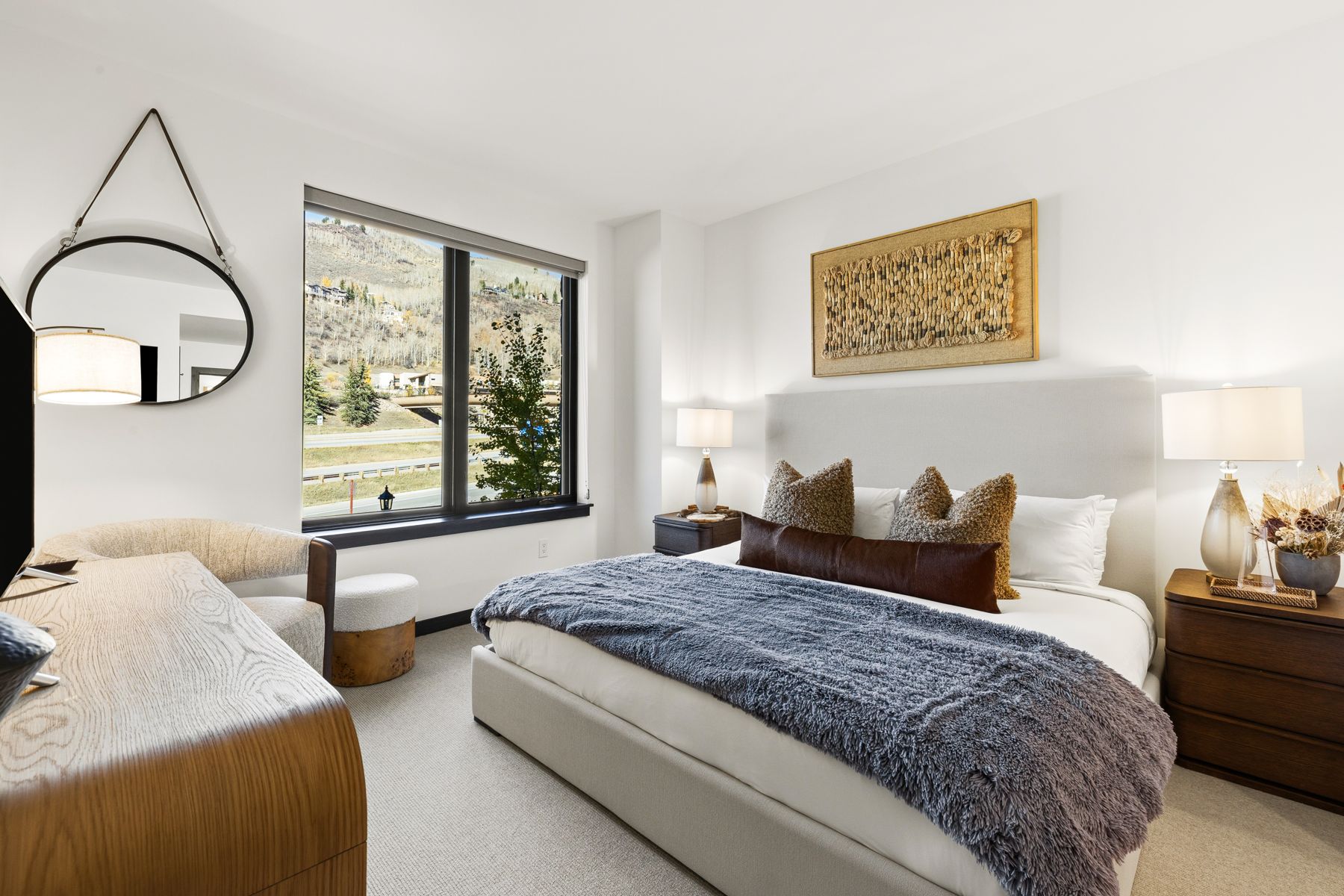 Guest bedroom